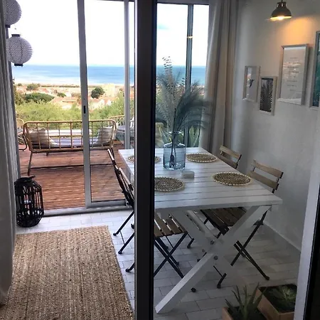 Saint-pierre-la-mer Apartment